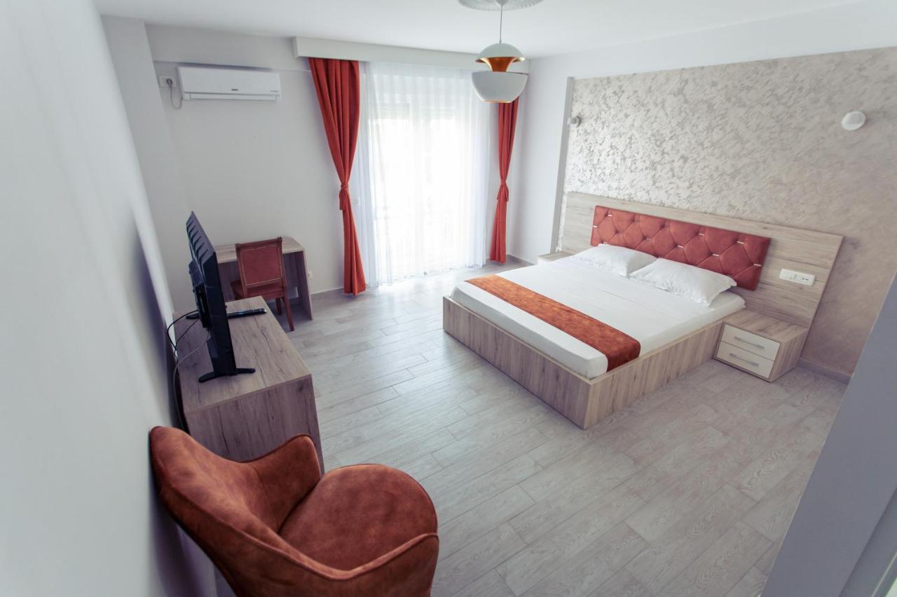 City Hotel Феризово Екстериор снимка