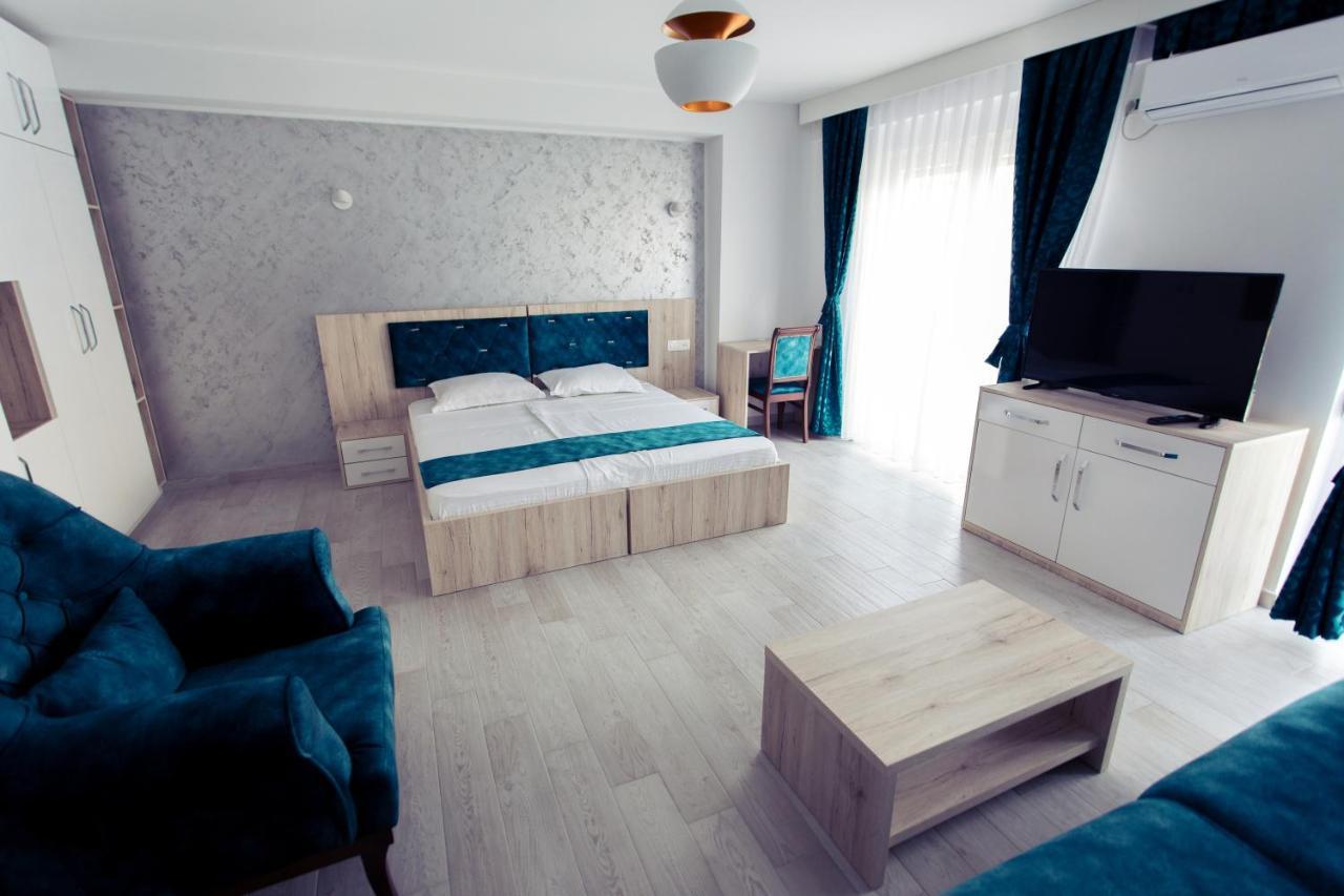 City Hotel Феризово Екстериор снимка