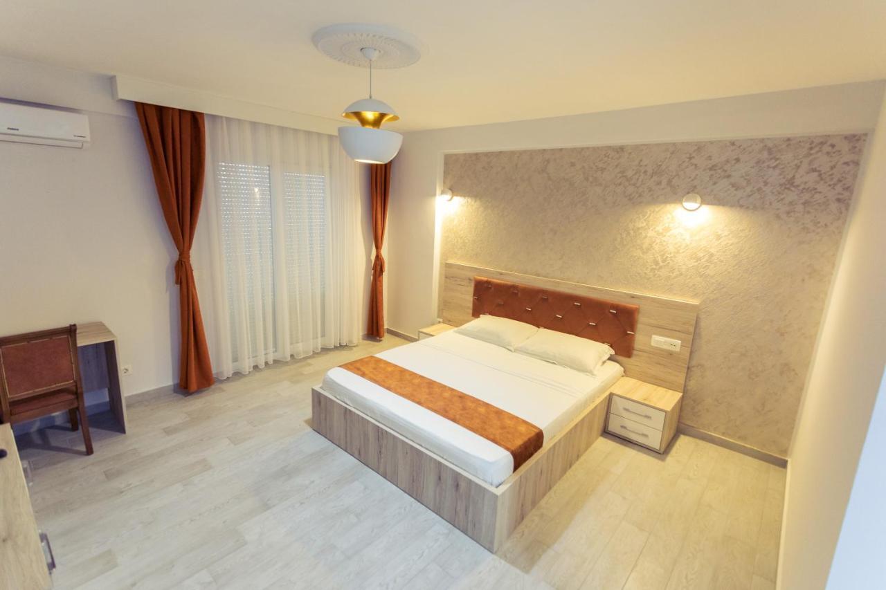 City Hotel Феризово Екстериор снимка