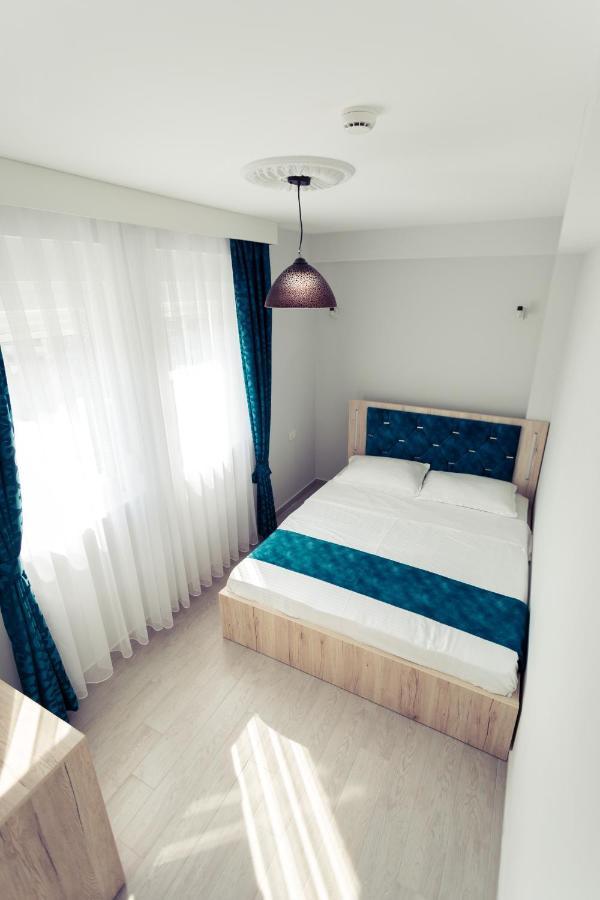 City Hotel Феризово Екстериор снимка